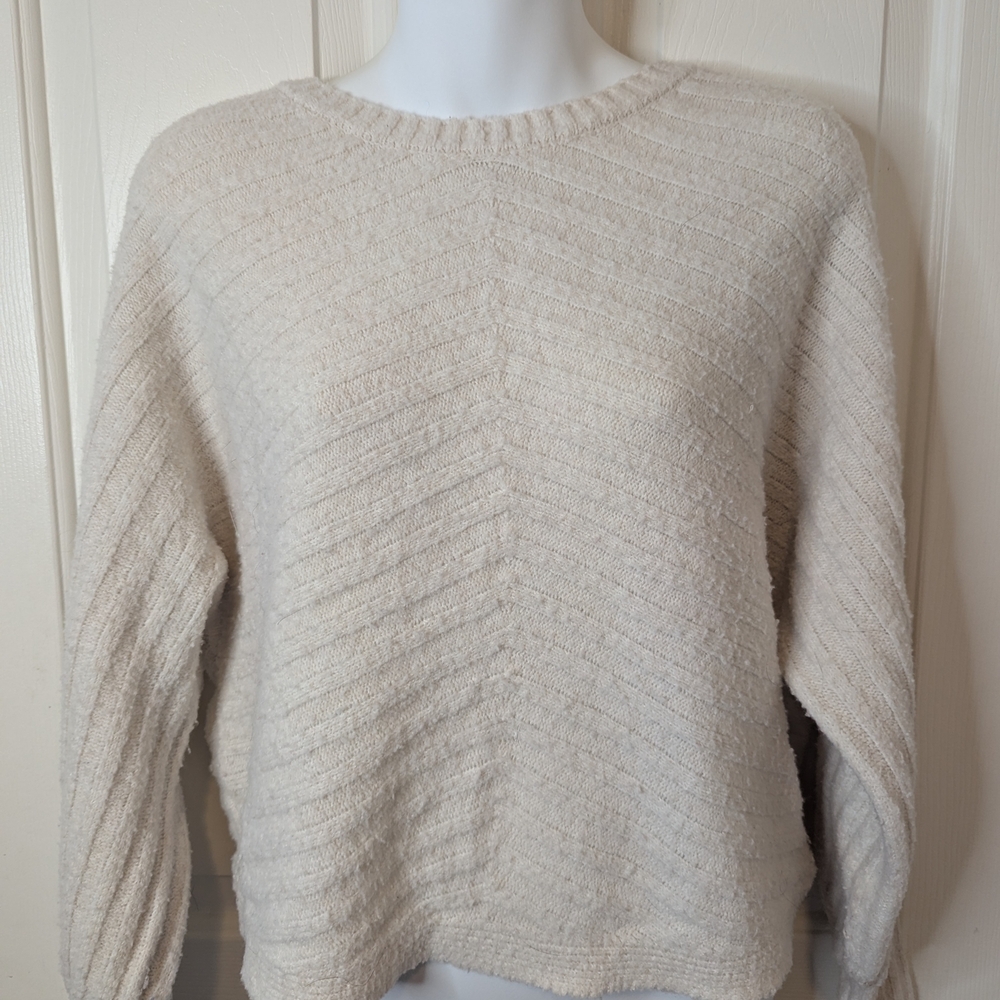 Yarn & Sea Women's Pullover Cream Soft Fuzzy Sweater, Size Medium